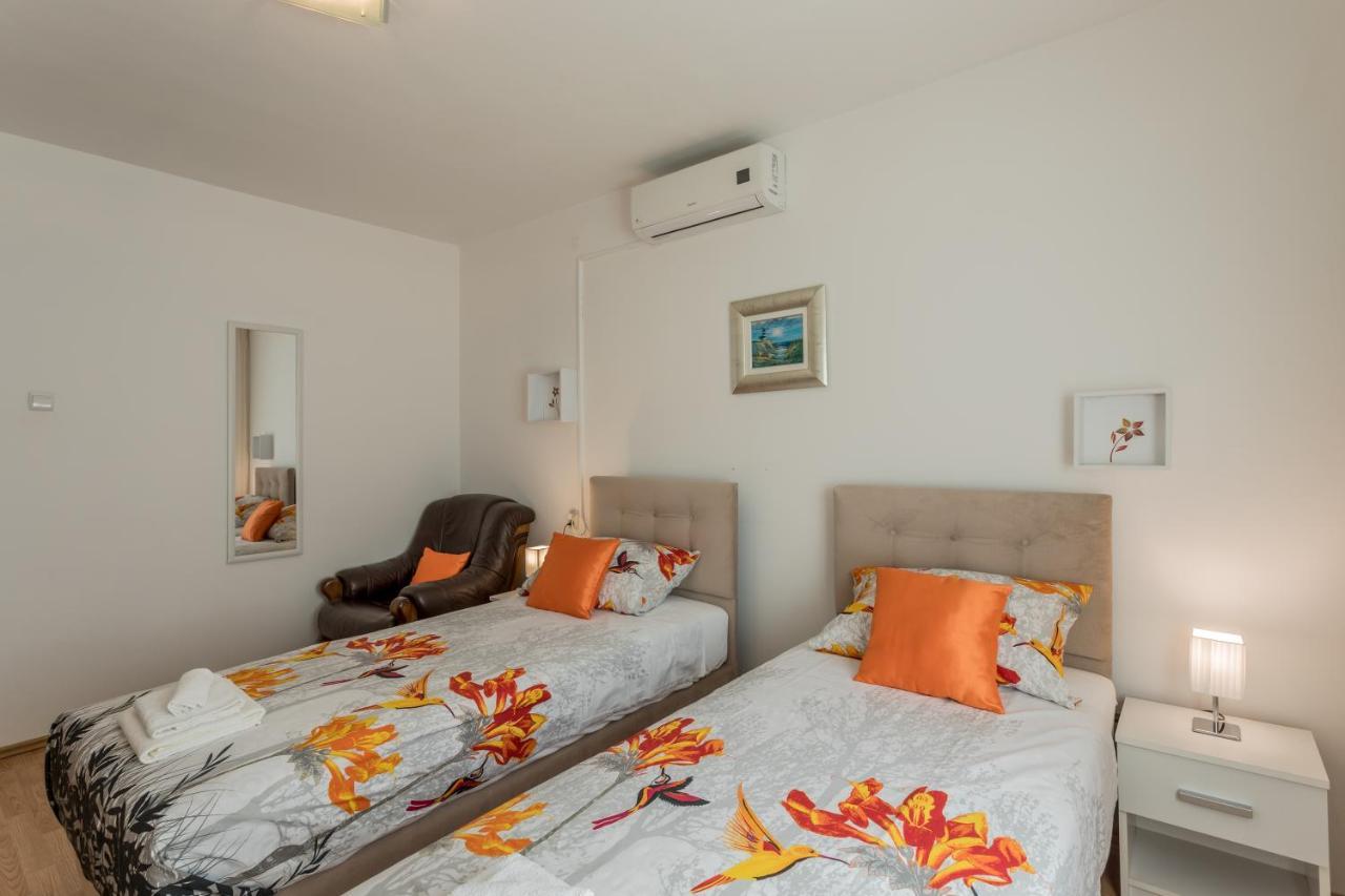 Garden Dina With Free Parking Apartamento