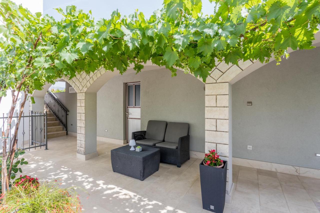 Garden Dina With Free Parking Apartamento