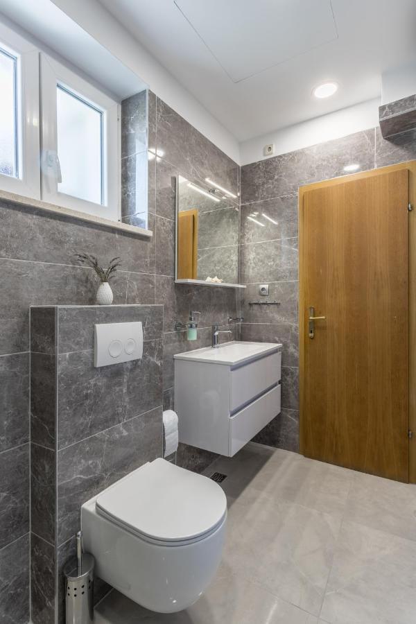 Garden Dina With Free Parking Apartamento Split
