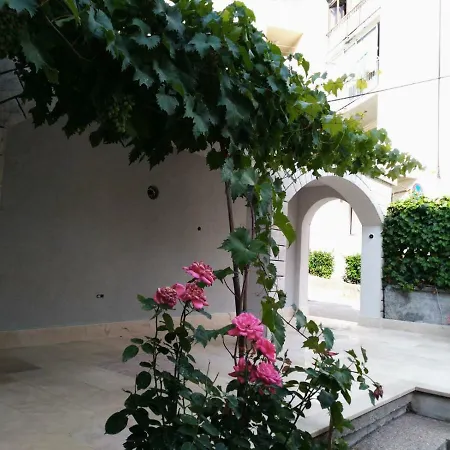 Garden Apartment Dina Split Exterior foto